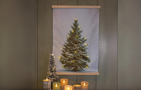 Wandbehang mit Weihnachtsbaummotiv und LED