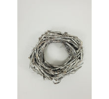 TRAUBENHOLZKRANZ
30*5 CM. WEISS GEWASCHT