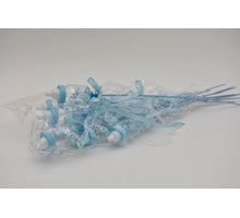 12 Babyflaschen blau mit Band an Stock 50 cm