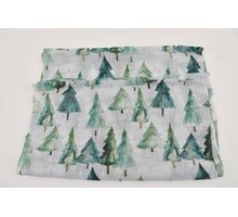 Tischläufer Weihnachtsbäume ca.46x250cm grün