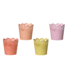 Pflanzgefäß aus Zink, 4 Farben sortiert, innen und außen verwendbar, Durchmesser 11 cm x Höhe 10,6 cm.