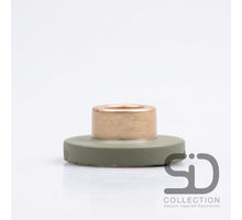 KERZENHALTER ZEMENT 7X7X3 CM OLIVGRÜN