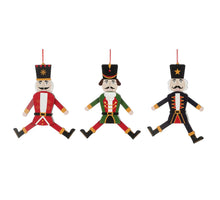 Ornament Nussknacker rot grün schwarz 3fach sortiert FSC Mix - l22xb7xh2cm