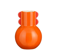 Maya Vase orange - L12,5 x B12,5 x H18 cm