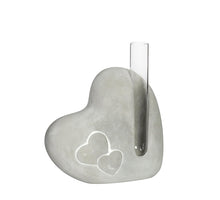 Zementherz mit Glasröhre L4,5 x B13 x H14,6cm