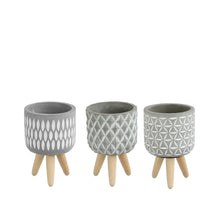 Cement pot met patroon en houten benen h.15,5 Ø10,5 cm