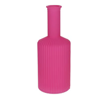 Glasvase Caro, Linienmuster am Hals, Ø 3,7/8,2 x H 20,5 cm, Fuchsia matt