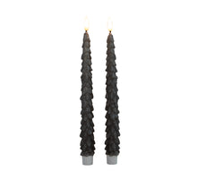 DINNERKERZE WEIHNACHTSBAUM WACHS 3D FLAMME MIT 2X2AAA BATTERIEN UND FERNBEDIENUNG 27CM TAUPE 2 STÜCK