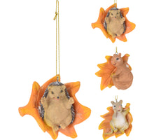 HERBSTTIER AUF BLATT 8CM HÄNGEND DEKO-POLYESTER 3FACH SORTIERT