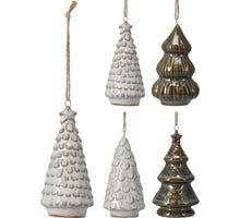 KERSTBOOM HANGDECO PORSELEIN D6 H11CM 4 ASSORTIE