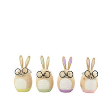 Hasenei aus Kiefernholz, 6,5 x 6,5 x 14 cm, gemischt.